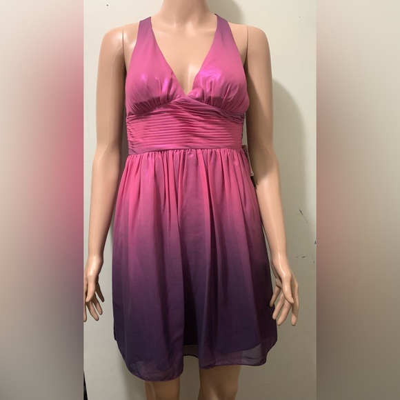 Prom dress - Picture 1 of 4